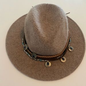 ALTar’D state hat